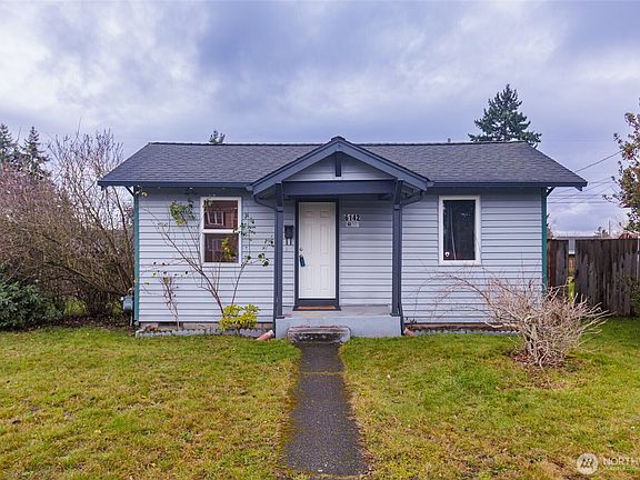 2nd image of 6142 S Park Avenue