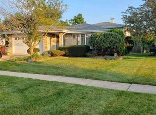 8013 Hillcrest Ln, Tinley Park, IL 60477