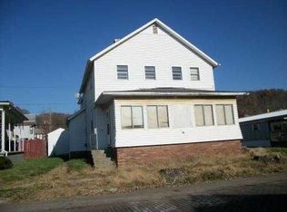660 Chestnut St, Nelsonville, OH 45764