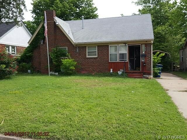 1st image of 829 N College Ave