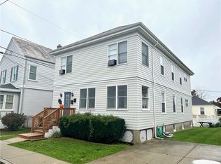 16 Apthorp Ave, Newport, RI 02840