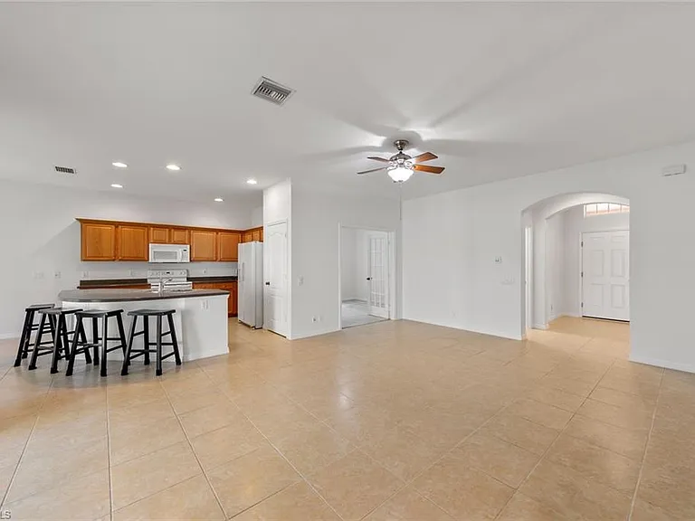 2410 Verdmont Ct — Photo 7