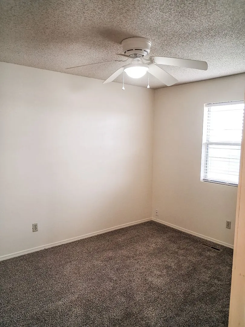 Appletree Apartments — Photo 4