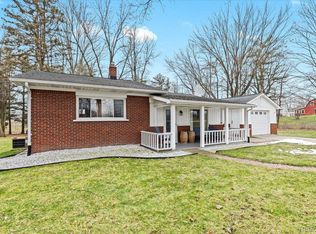 4033 Jewell Rd, Howell, MI 48843