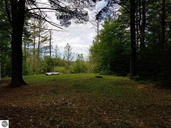 3rd image of 5712 Kerbyson Rd