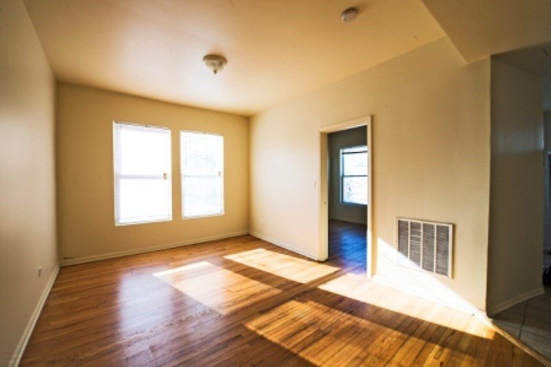2nd image of 7608 S Sangamon St