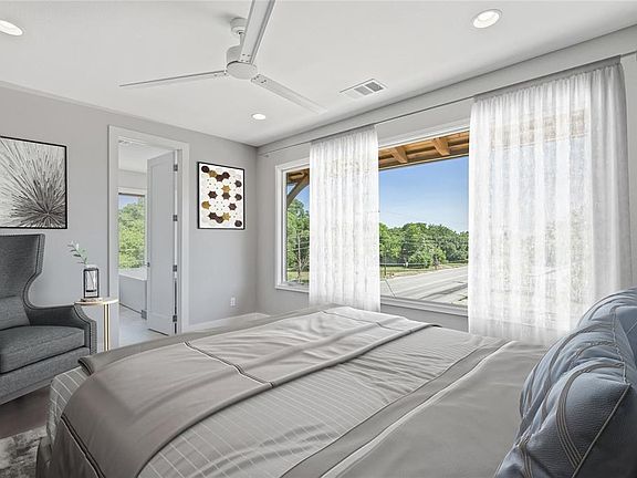 4th image of 452 Buena Vista Dr