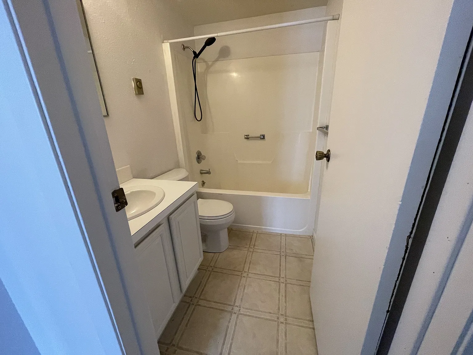 116 Sunset Dr — Photo 4