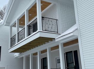 69 Church St, Oakland, ME 04963