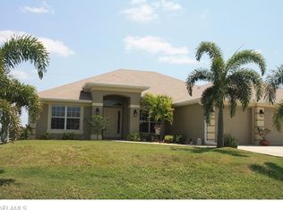 1221 NE 2nd Ave, Cape Coral, FL 33909