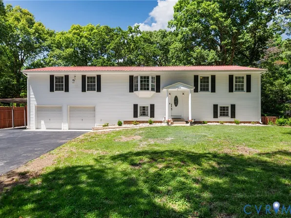13400 Bermuda Place Dr, Chester, VA 23836