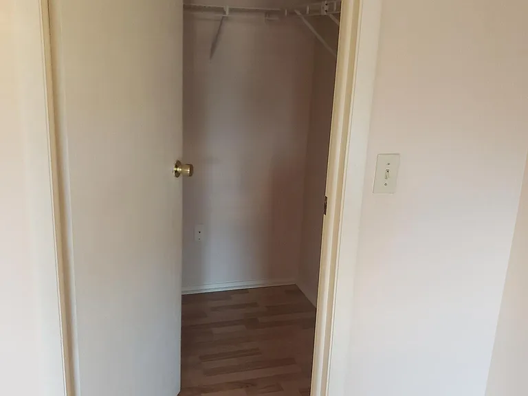 128 Camphor Cir #B — Photo 15