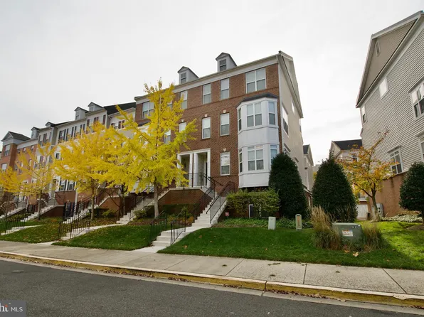 5531 Lanier Ave #360, Suitland, MD 20746