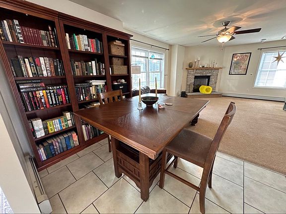 3rd image of 392 Troy Rd #1