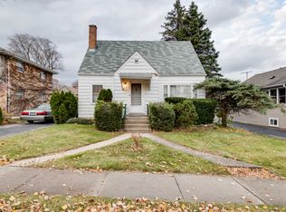 214 6th St, Downers Grove, IL 60515