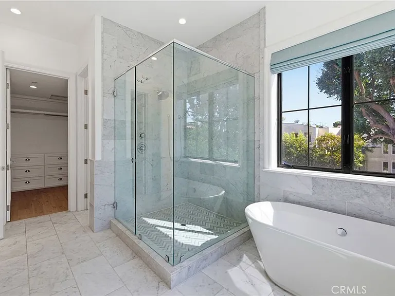1405 Oak Ave — Photo 57