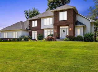 1685 Mackenzie Dr, Cedar Rapids, IA