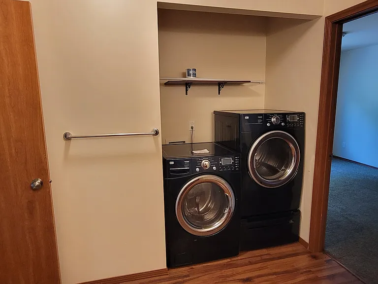 Private washer/dryer.