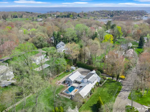 8 Pasture Lane, Darien, CT 06820