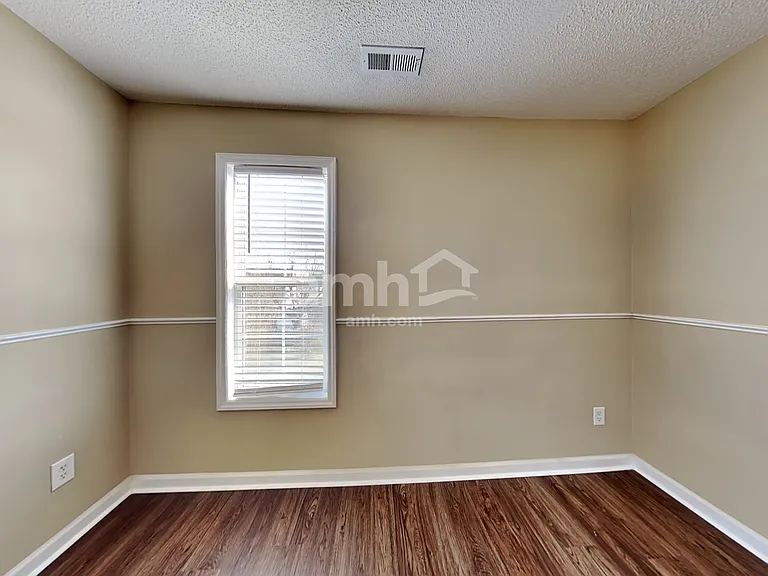 100 N Buttress Dr — Photo 17
