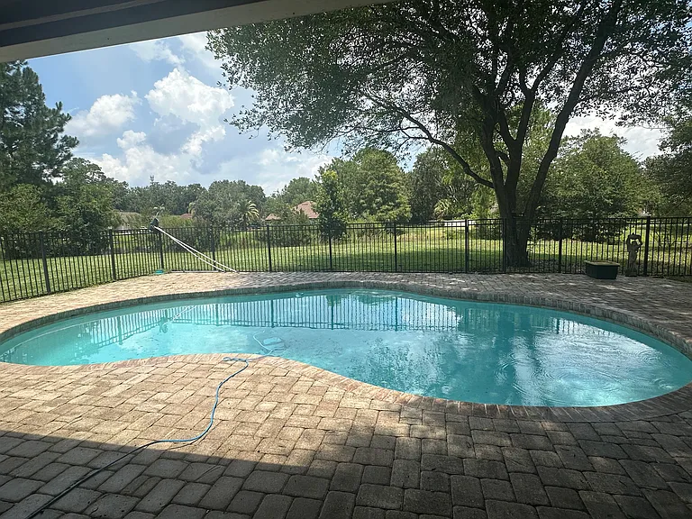 417 Piper Pl — Photo 2