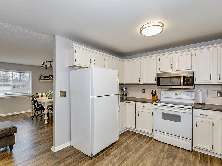 6842 E Winterberry Cir — Photo 3