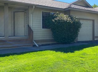 1060 NE Purcell Blvd APT 2, Bend, OR 97701