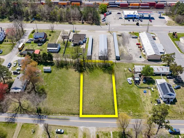 W Carolina Ave #12, Crewe, VA 23930