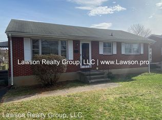 810 Fairhurst Dr, Roanoke, VA 24012