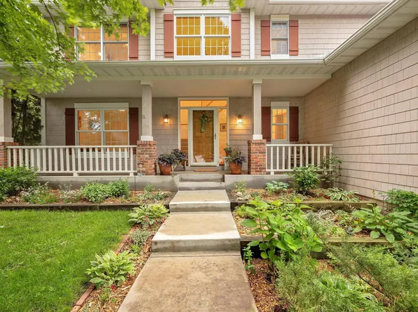 6327 Heathbrook Dr, Eden Prairie, MN 55346