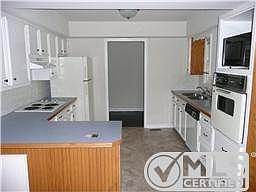 4th image of 418 Haynes Dr