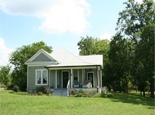 1891 Vista Hills Dr, Navasota, TX 77868