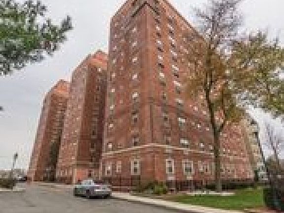 2nd image of 70 S Munn Ave APT 313