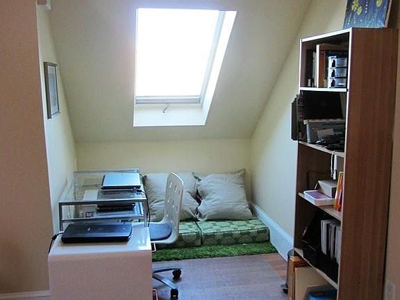 5th image of 16 Willow Ave #3