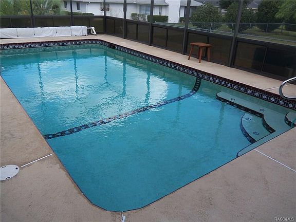 2nd image of 3605 N Honeylocust Dr