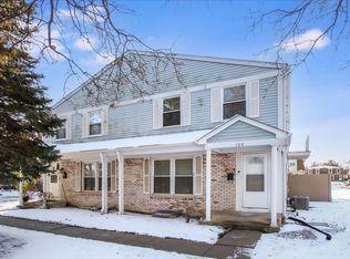 720 Huntly Ct, Schaumburg, IL 60194