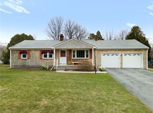 7 Ericsson Ln, Bristol, RI 02809