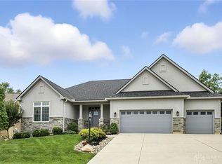3663 Sunset Bluff Dr, Dayton, OH 45430