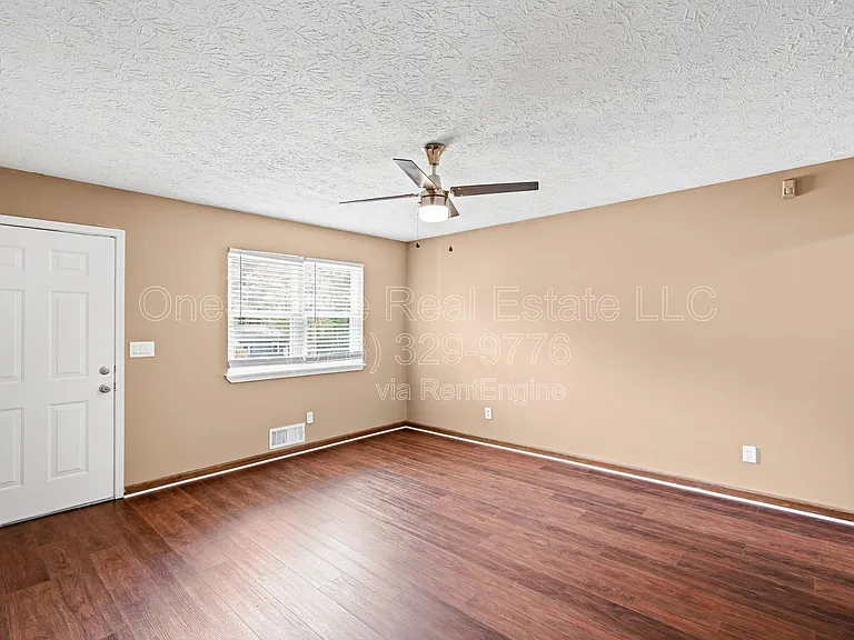 1321 Timbercrest Dr — Photo 8