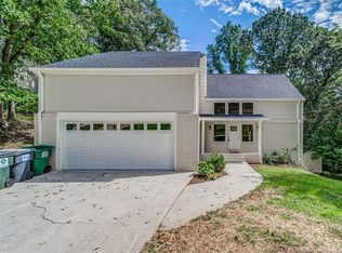 6122 Lakeshore Dr SE, Mableton, GA 30126