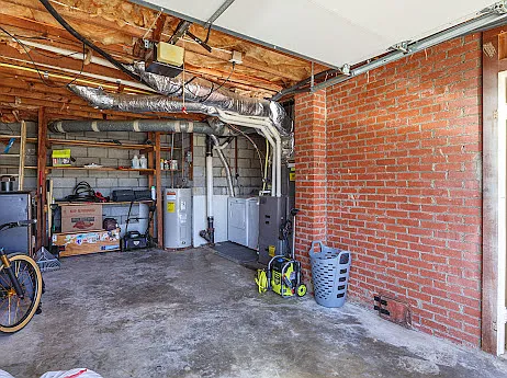 916 Bailey St — Photo 26