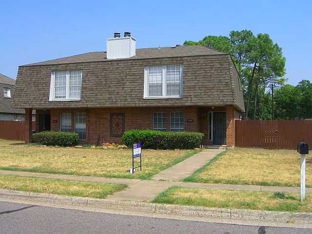 1st image of 1309 Lovell Dr
