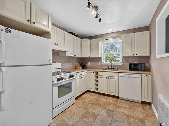 2nd image of 133-3 S Highland Avenue #5B