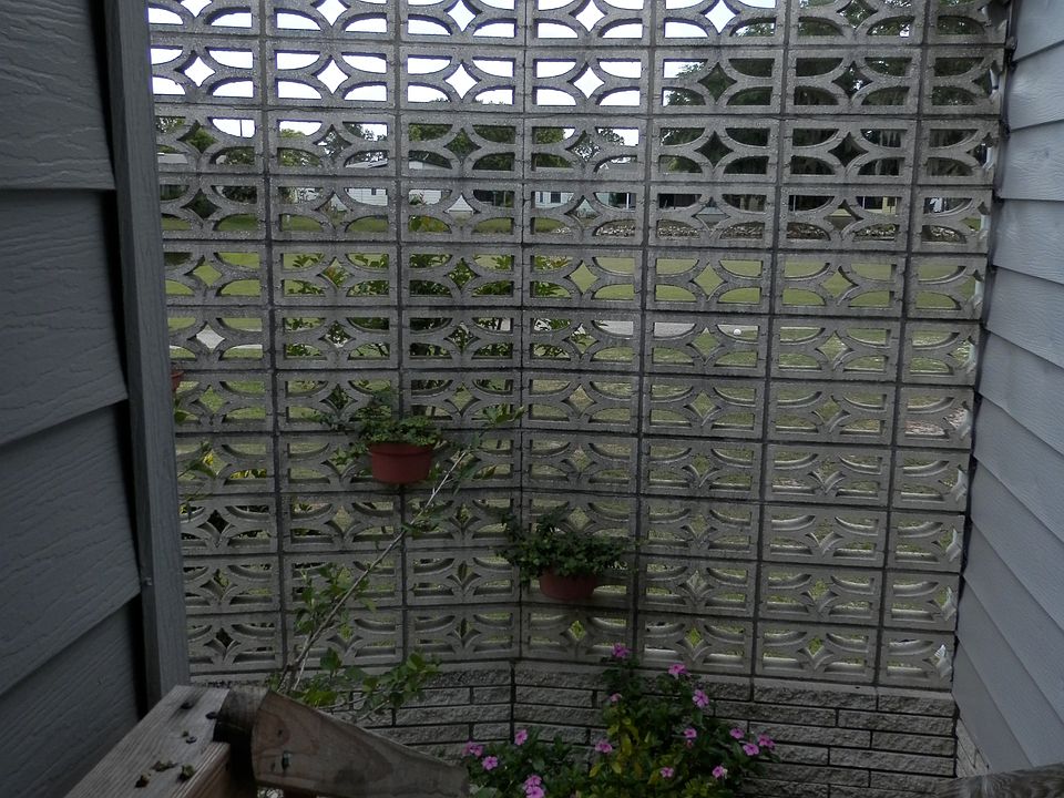 1st image of 621 N Edgewater Dr