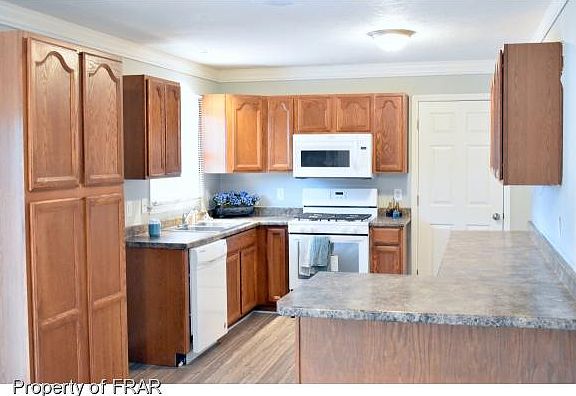 5th image of 456 Deerpath Dr