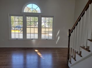 40 Clarke St, Lexington, MA 02421