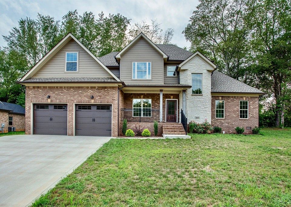 1st image of 177 Charlotte Dr