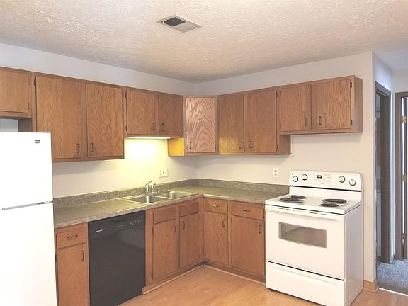 3rd image of 7216 Creekview Dr APT 12