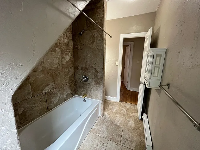 217 Stratford Ave #5 — Photo 13