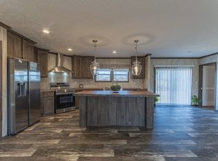 839 N Maple St, Adamsville, TN 38310